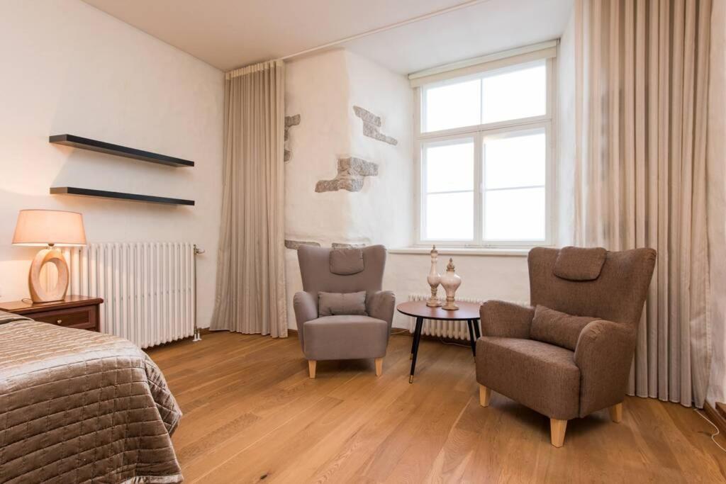 Tallinn City Apartments - Luxury 3 Bedroom, Sauna, Views Buitenkant foto